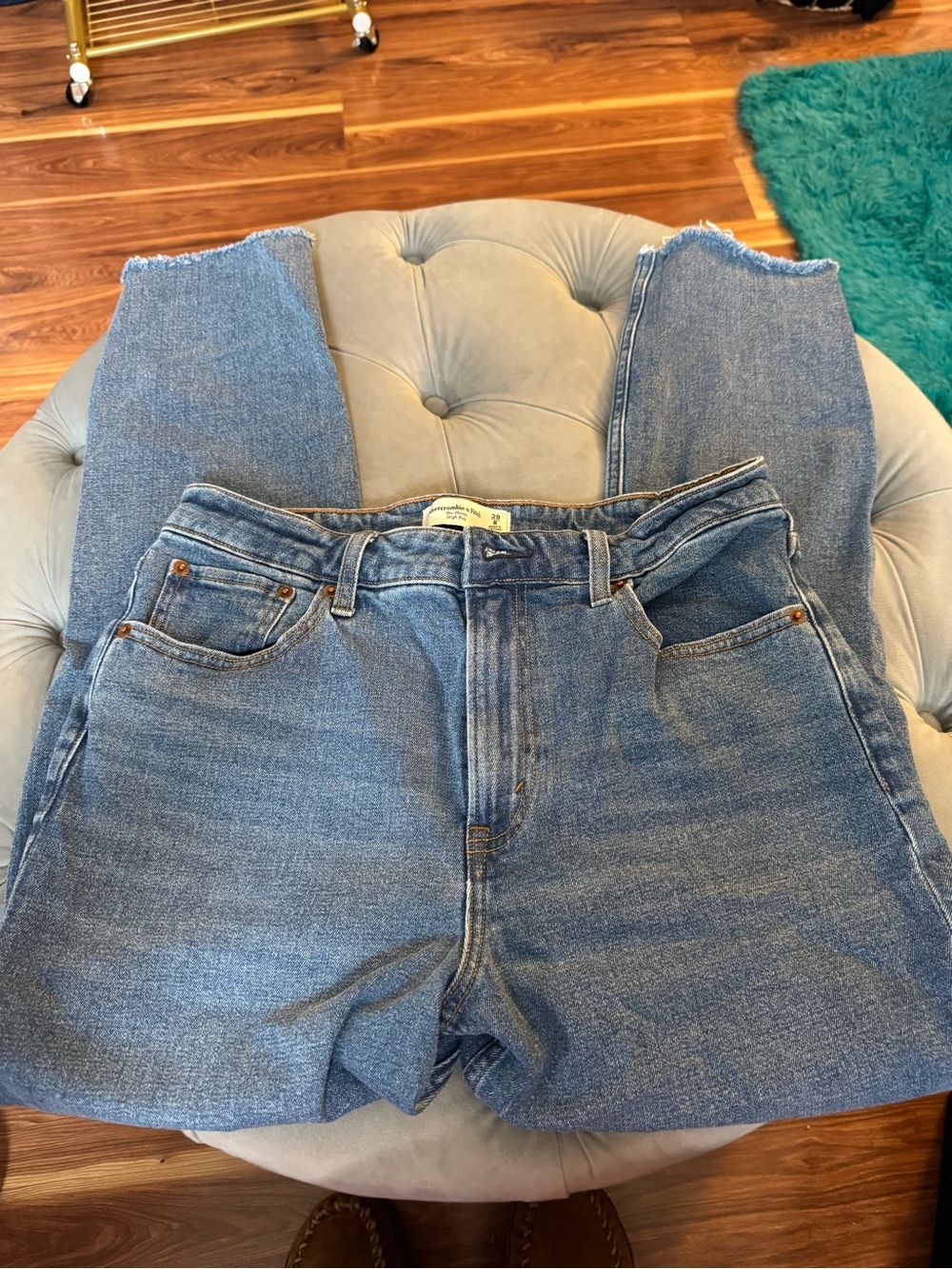 Abercrombie & Fitch The Skinny High-Rise Women’s Blue Denim Jeans Raw Hem 29/8